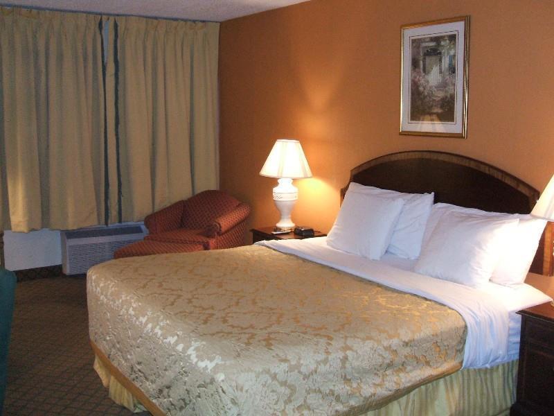 A Victory Inn - West Dearborn Dearborn Heights Стая снимка