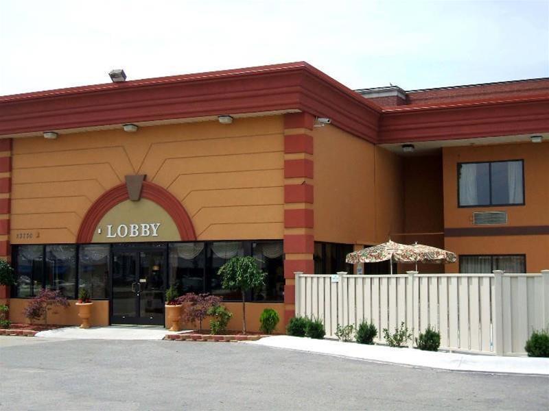 A Victory Inn - West Dearborn Dearborn Heights Екстериор снимка